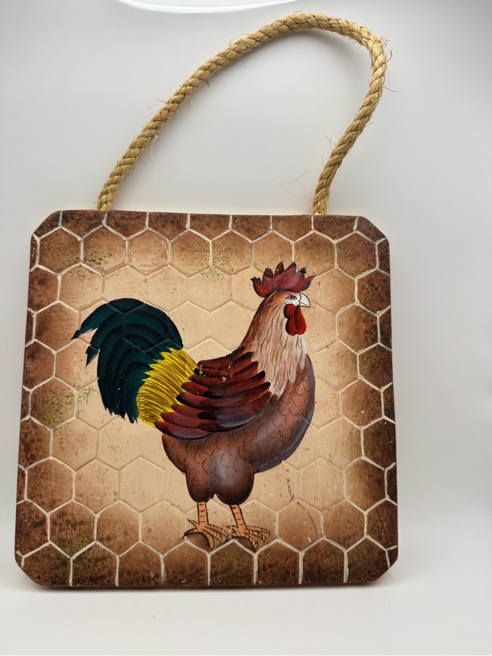 1996 Lynn Co Hand Painted Rooster Wall Plaque Farmhouse Decor